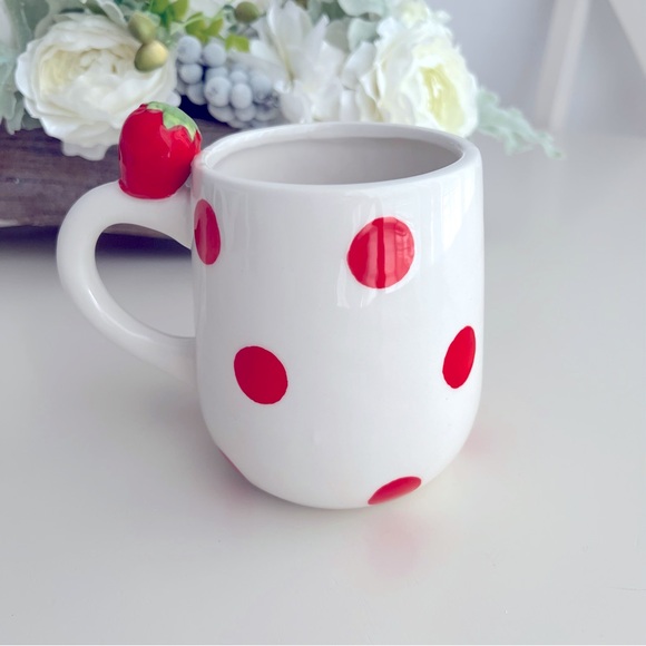 🖤STRAWBERRY MUG - Picture 6 of 9